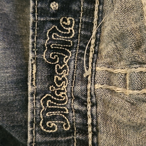 MISS ME Floral Lace Embellished Distressed Mid-rise Cuffed Skinny Denim Jeans - Picture 3 of 16